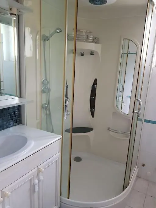 Villa Familiale Dans Un Quartier Residentiel Saint-Raphael
